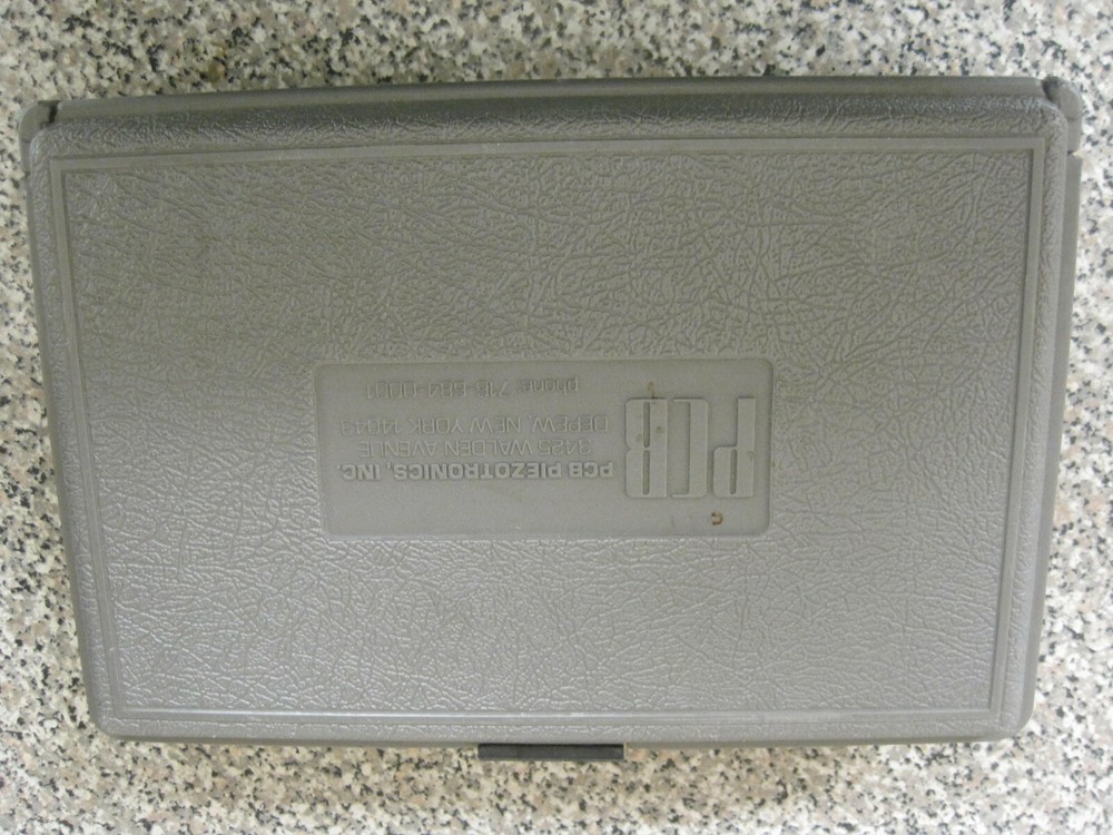PCB Piezotronics Power Unit Model 480D06 with Case & More Used Free Shipping