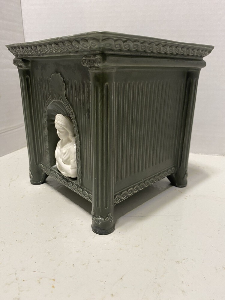 vintage Relpo planter Mother Mary 3 D effect