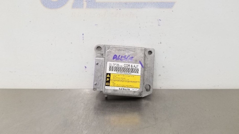 07 CHEVY CORVETTE C6 SRS CONTROL MODULE 15297098