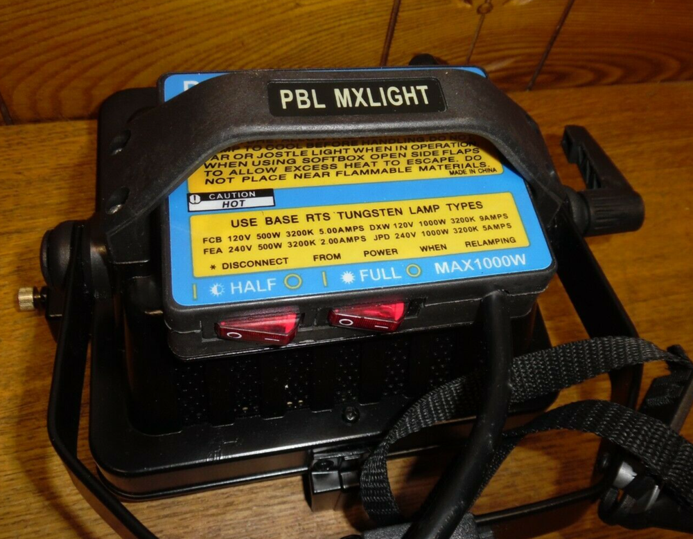 PBL MXLIGHT Half Full 1000W Halogen Soft Box Light