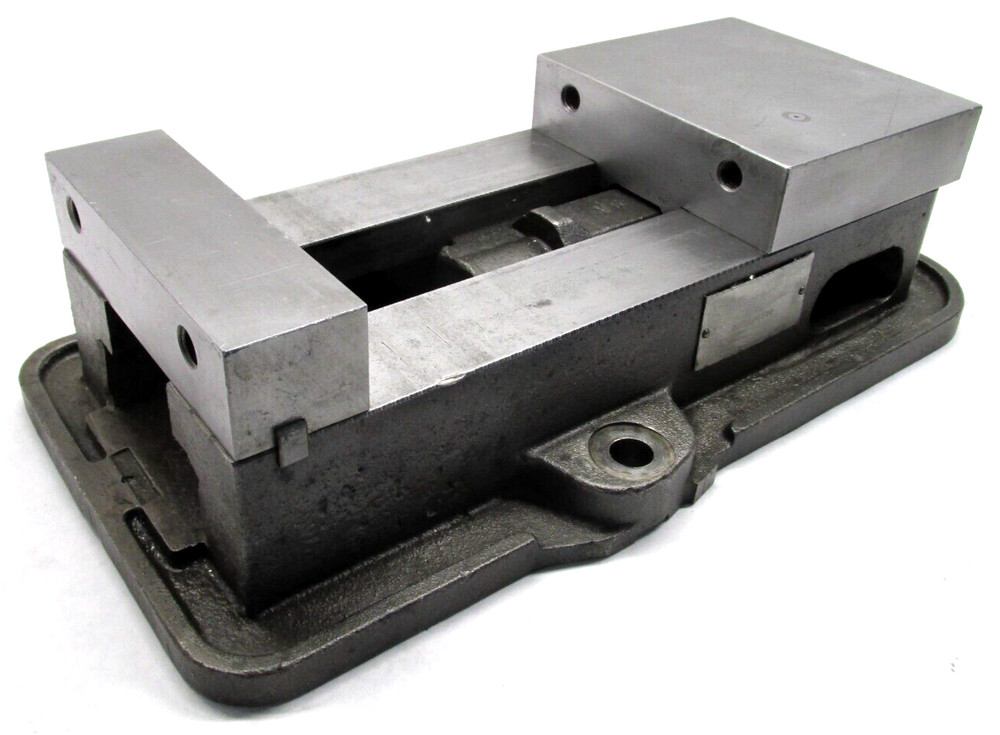 KURT ANGLOCK 6" MILLING MACHINE VISE - #D60