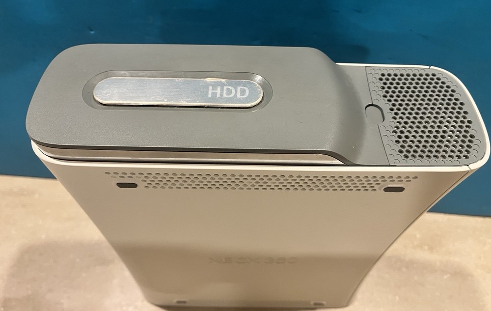 Microsoft Xbox 360 Console System Only. Works But Disk Get Stuck In Console.