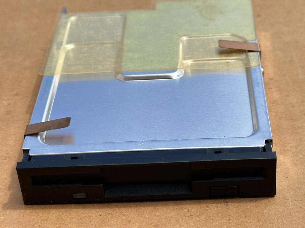 TEAC FD-335HF 3.5" Internal Floppy Disk Drive Supper Slim 19 mm