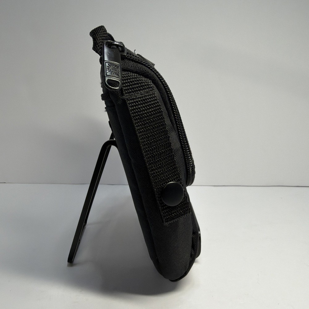 Case Logic CD Player Case w/ 3 Disc Capacity, External Headphone Passthrough