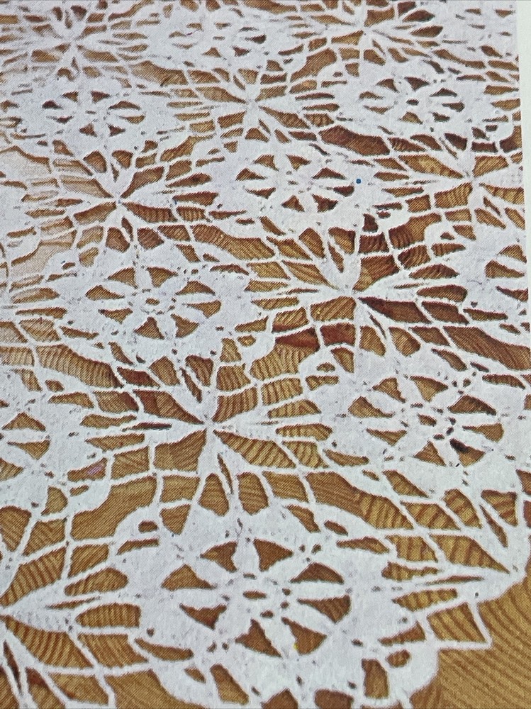 Marshall Cavendish Pretty Petals Lacy Tablecloth Crochet Pattern