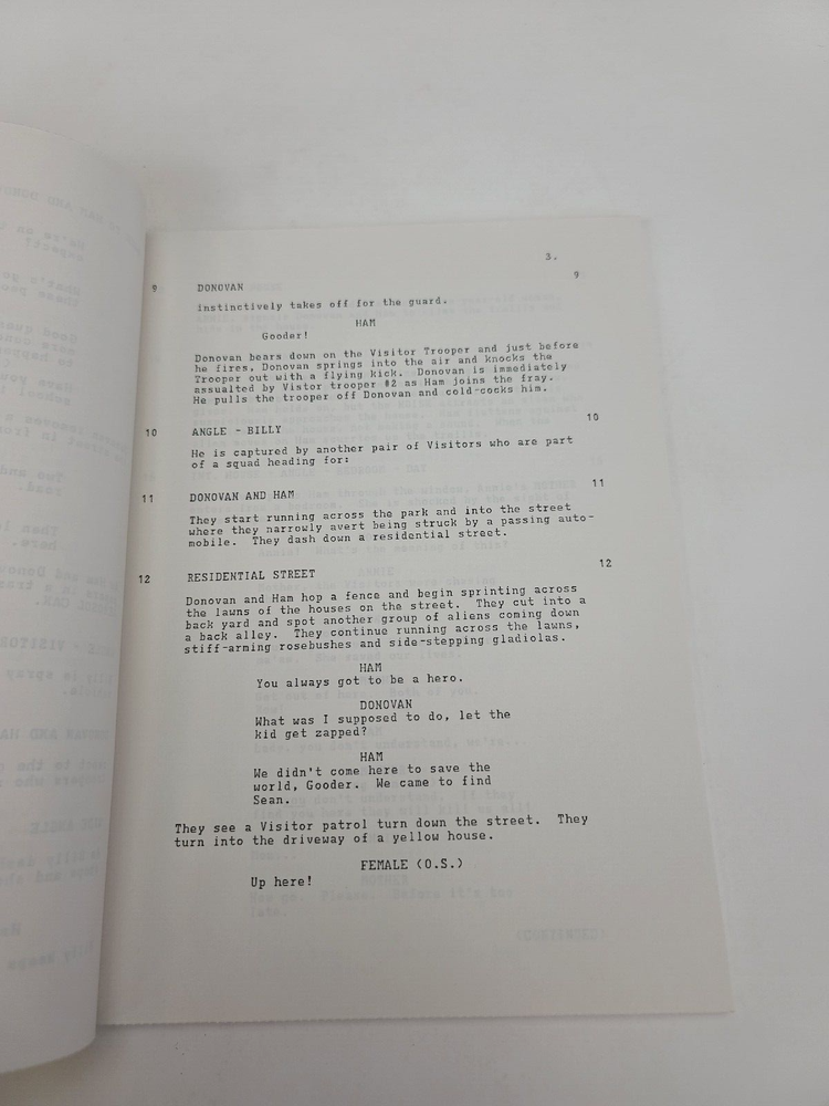 V / David Braff 1984 TV Script, Michael Wright & Robert Englund "Breakout"
