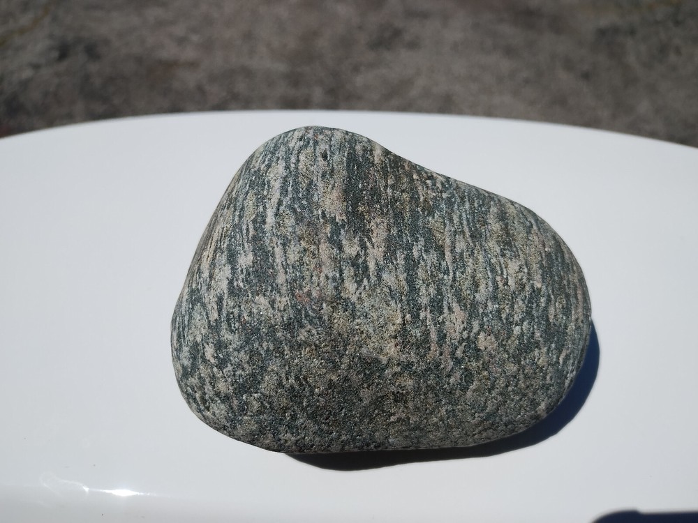 L Tectonite gneiss with well defined lineations