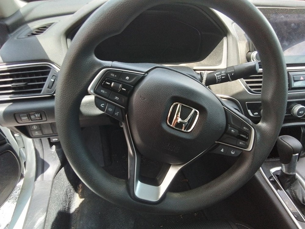 2018-2022 Honda Accord Front 8" Display Screen w/o Navigation
