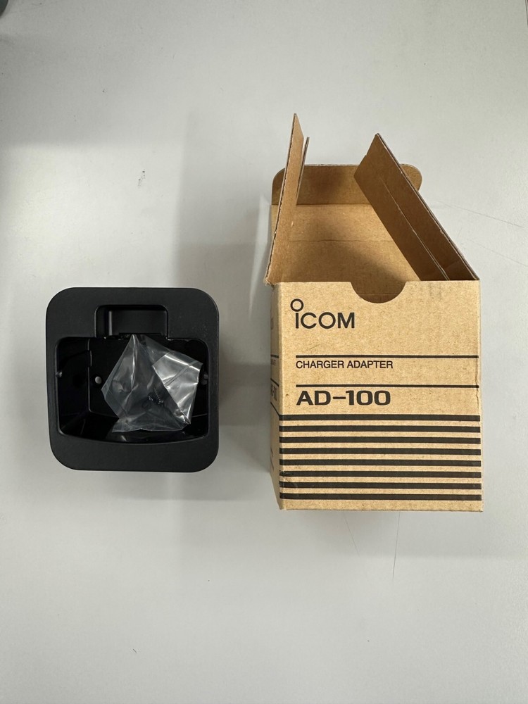 Icom AD-100 Charger Adapter