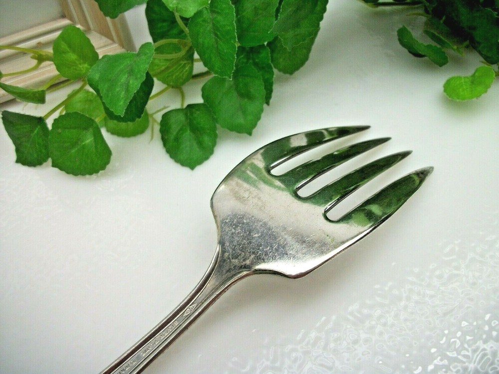 Vintage Diamond Silver ART DECO Silverplate Cold Meat Serving Fork