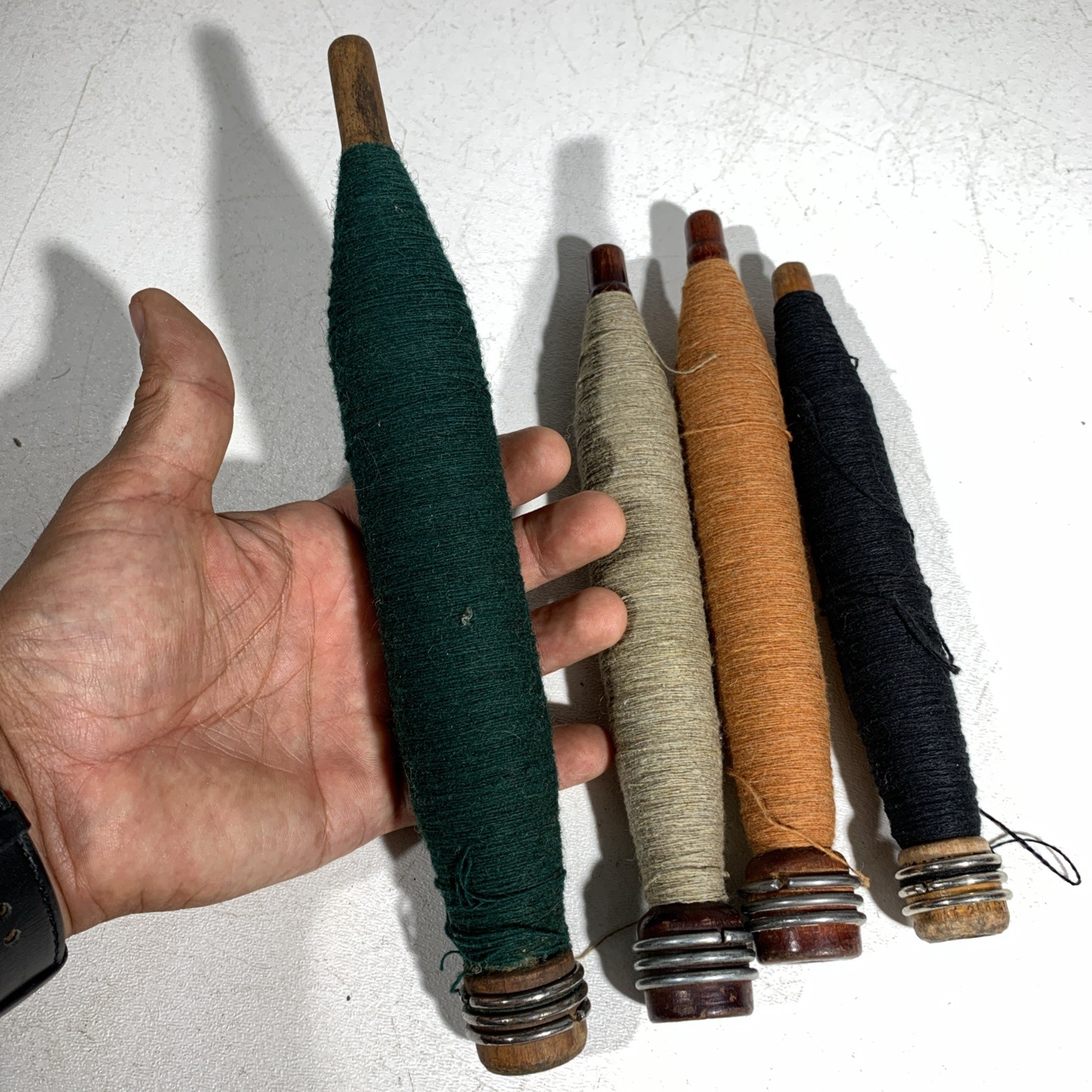 Lot Of 4 Antique Wooden Textile Spindle Bobbins Spools with Thread 7.75”-10”