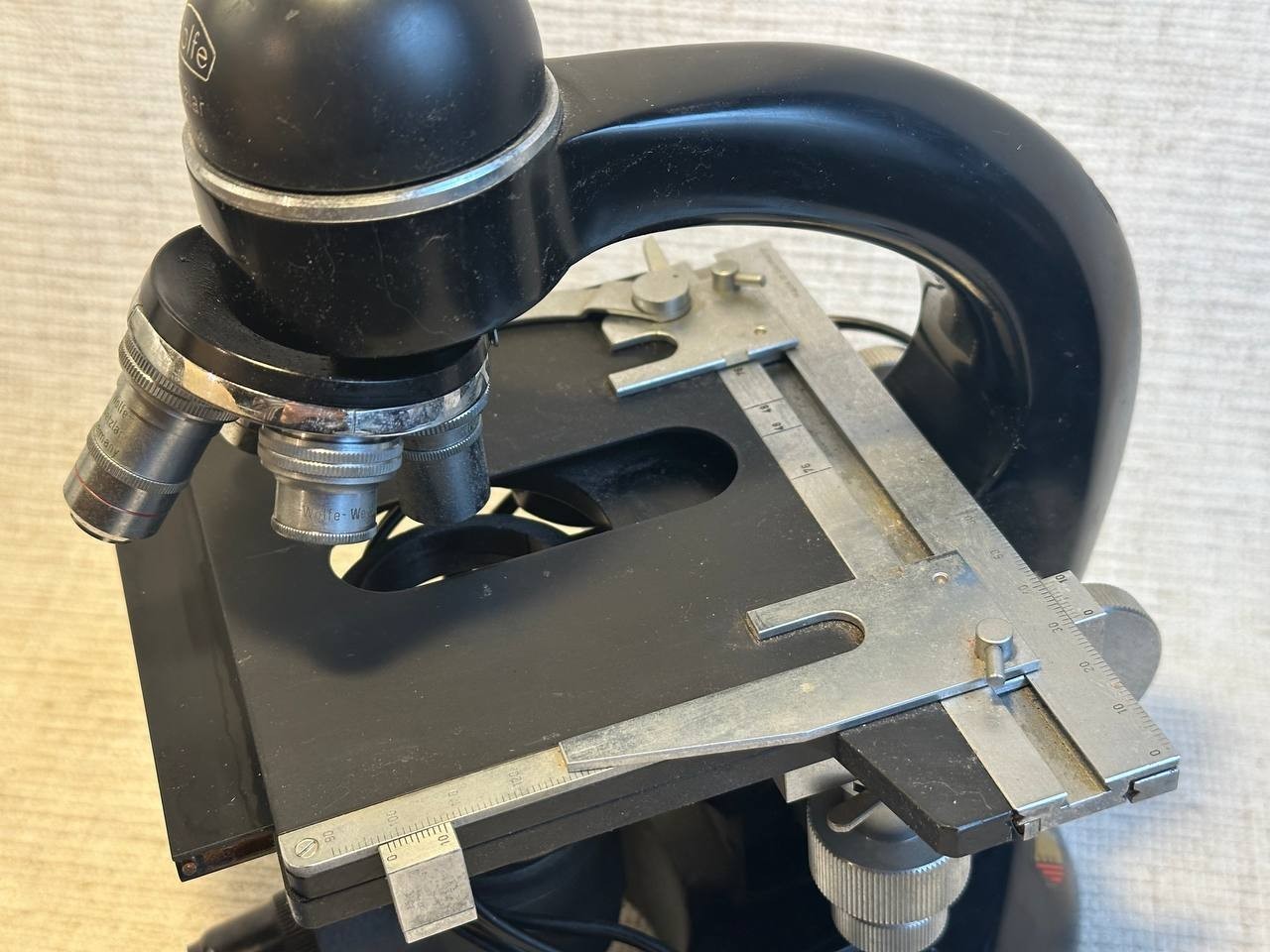 Vintage Wolfe Wetzlar Germany Microscope Carolina Biological 032-1 171