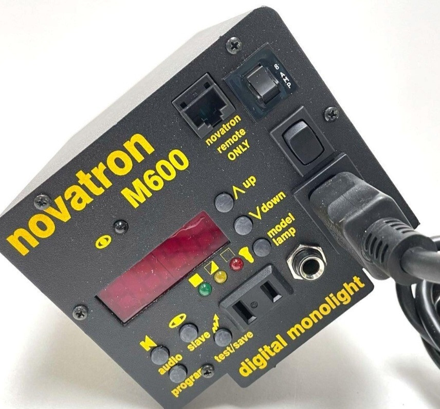 Novatron M600 Monolight - Works Great