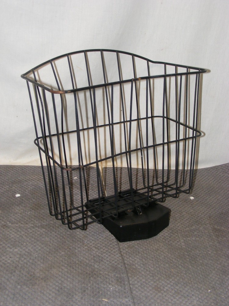 RASCAL 245 & MORE MOBILITY SCOOTER FRONT BASKET W/MOUNT**SEE DESCRIPTION