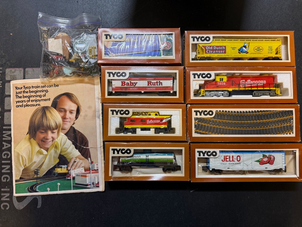 Vintage TYCO Train set - Please see pics