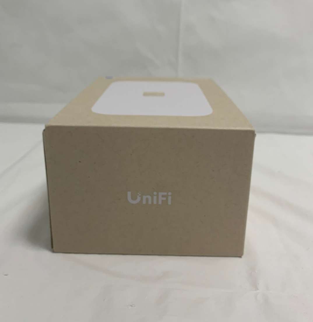 Ubiquiti UniFi 5G Max Modem for UniFi Networks (U5G-Max) - Standard Version