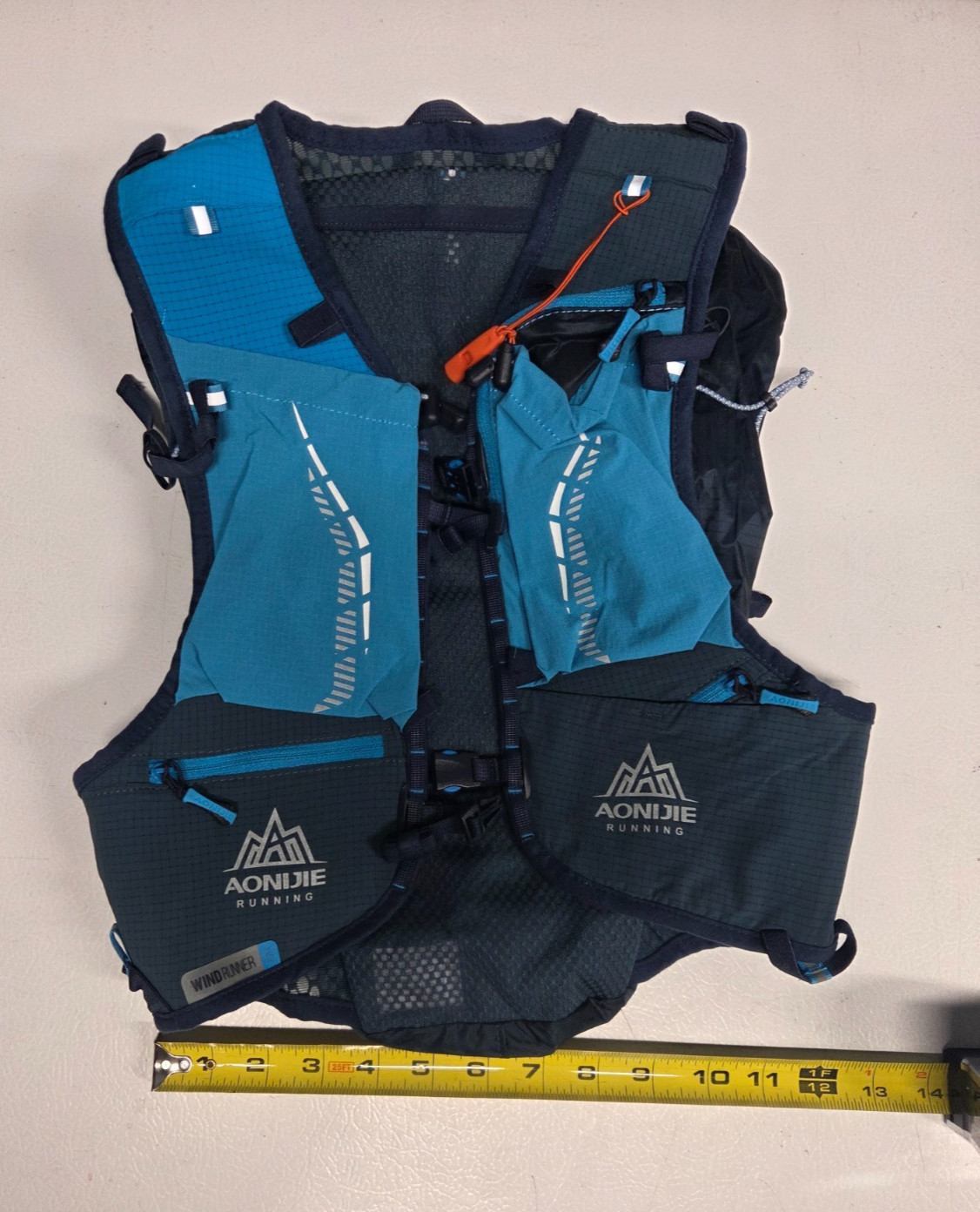 Aonijie Running Hydration Pack C9104S With 1.5L Bladder