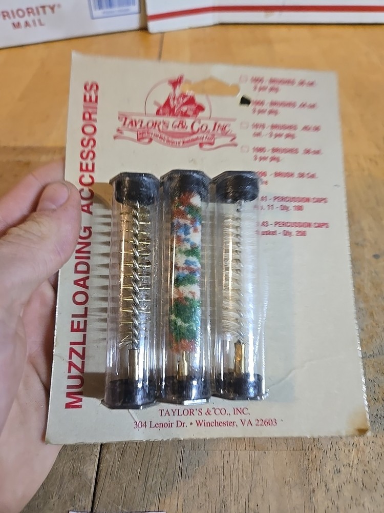 Taylor's & Co. Muzzleloading Accessories 1060 - BRUSHES. 44 Cal 3 Pack