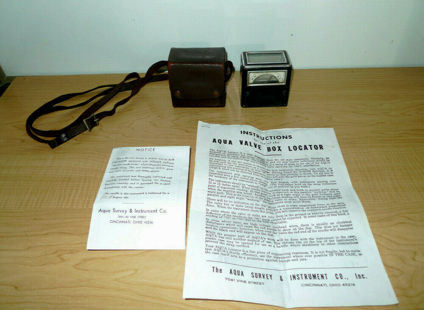 Vintage 1950's Aqua Valve Box Locator W/  Brown Leather Case and Instructions