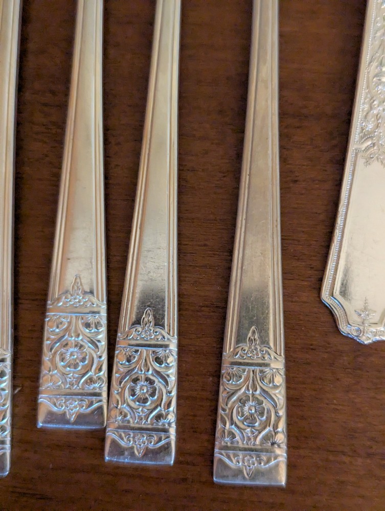 21-VINTAGE INAUGURATION NATIONAL SILVER CO. SILVERPLATE SILVERWARE