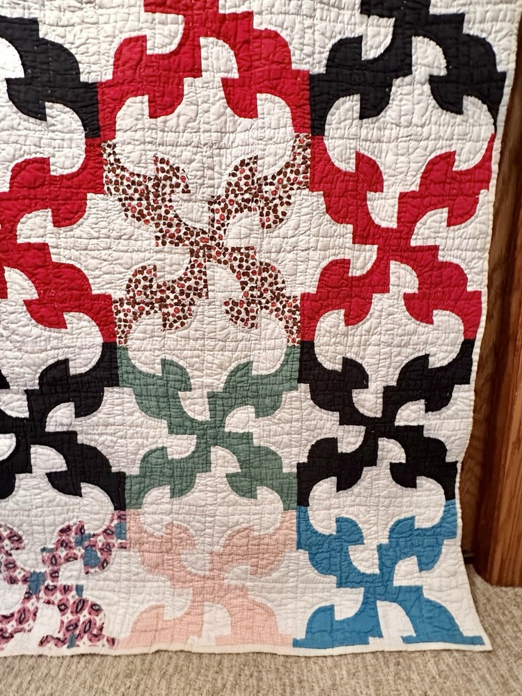 Handmade Patchwork Cotton Drunkards Path Quilt