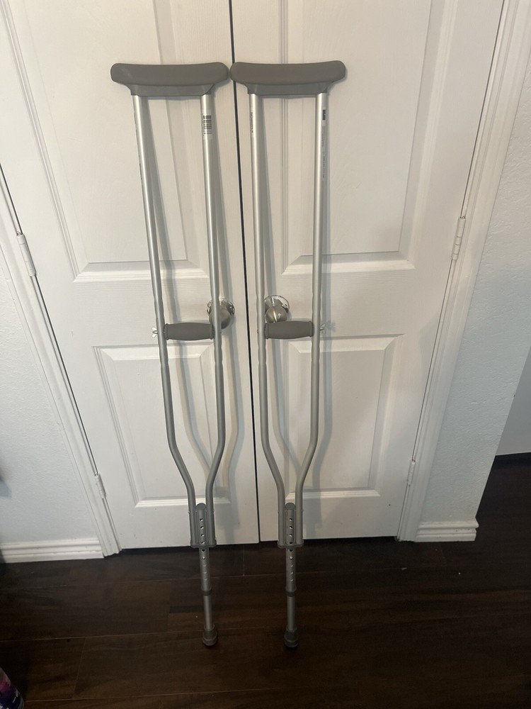 Medline Crutches