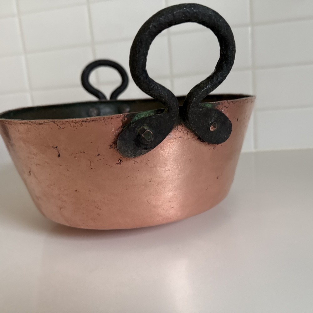 Rustic Hand Crafted Hammered Copper Pot with Riveted Handles 10.5 diameter