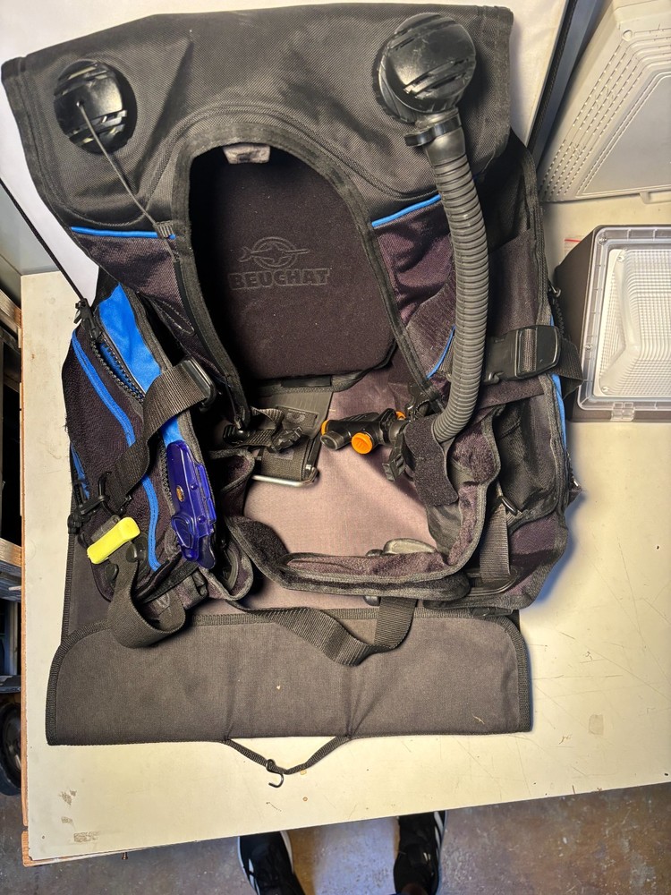 SCUBA Beuchat Weight Integrated BCD