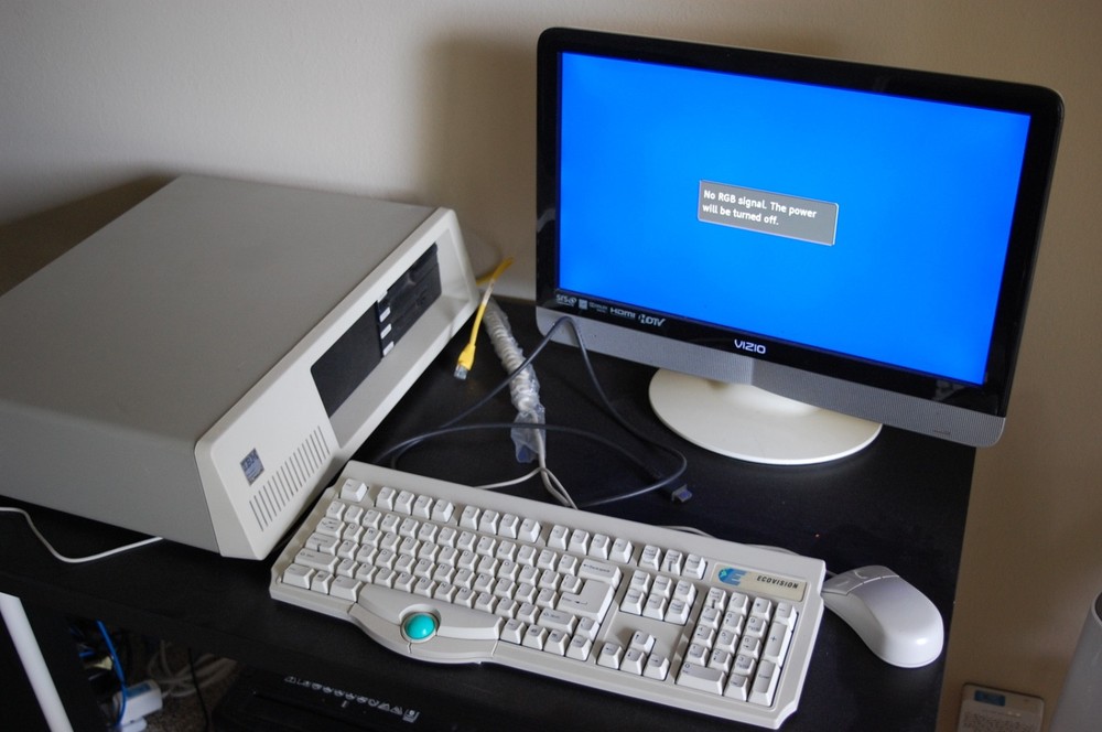 Unique "sleeper" IBM 5161 expansion chassis with a Pentium PC inside