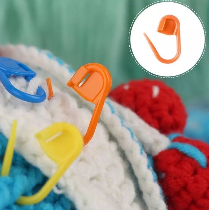 300pc Knitting Plastic Locking Stitch Markers With Storage Box