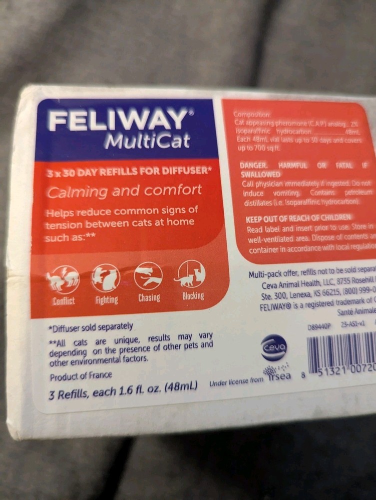 FELIWAY MULTICAT HAPPY CATS CALMING & COMFORT DIFFUSER & REFILL KIT - EXP. 11/27