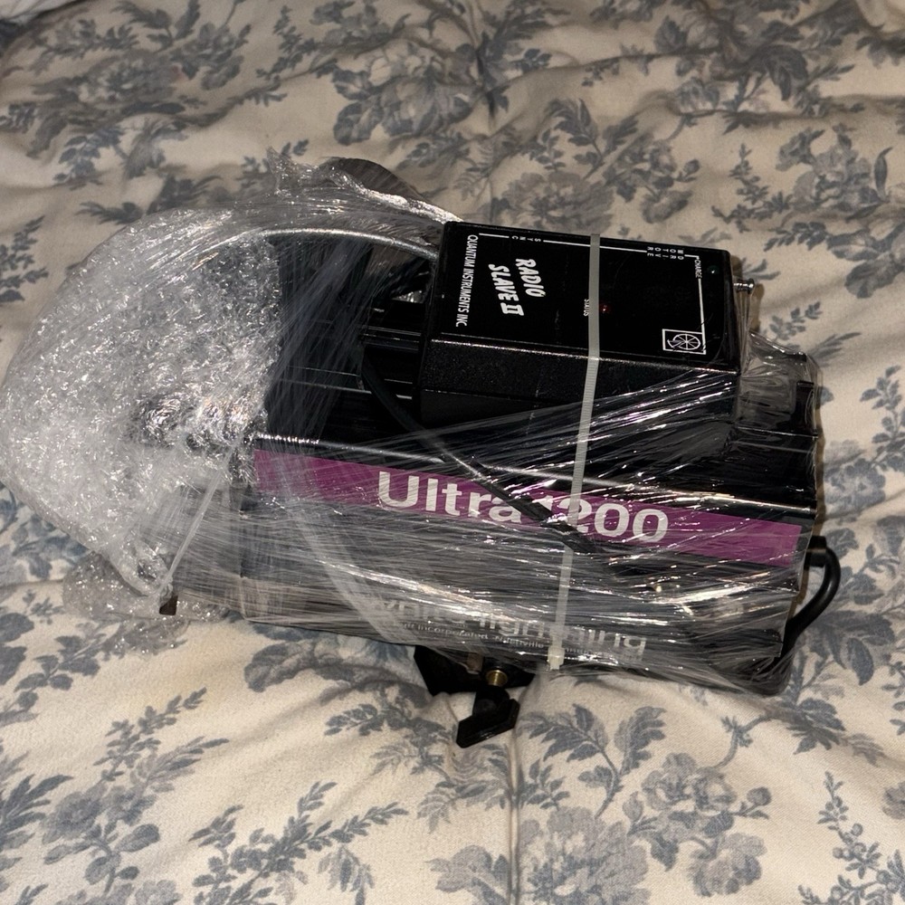 Paul C Buff White Lightning Ultra 1200 Studio Light + Radio Slave 2 “Untested”