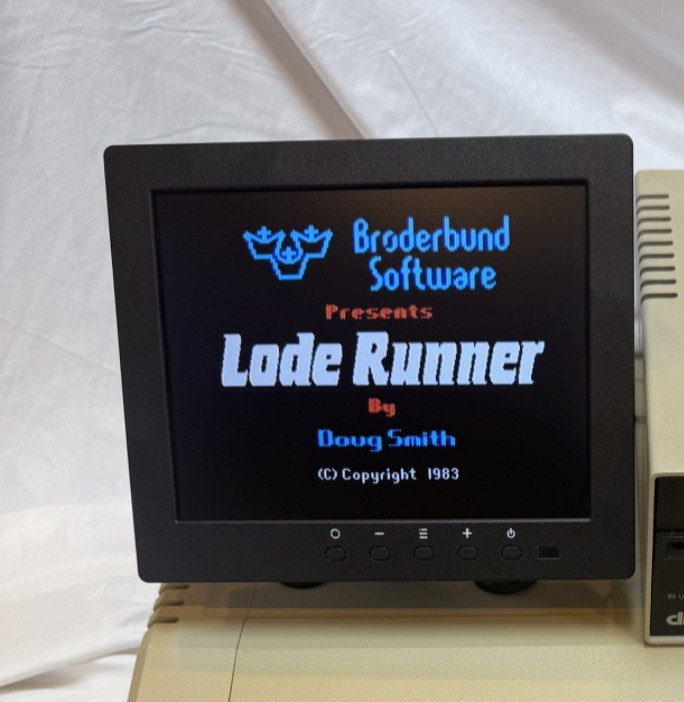 Apple IIe Computer Software bundle w/ Games - Applications - DOS - Diagnostics