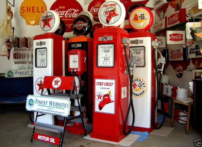 NEW REPLICA ESSO GAS PUMP - ANTIQUE OIL REPRODUCTION (WHITE & RED) - FREE SHIP*