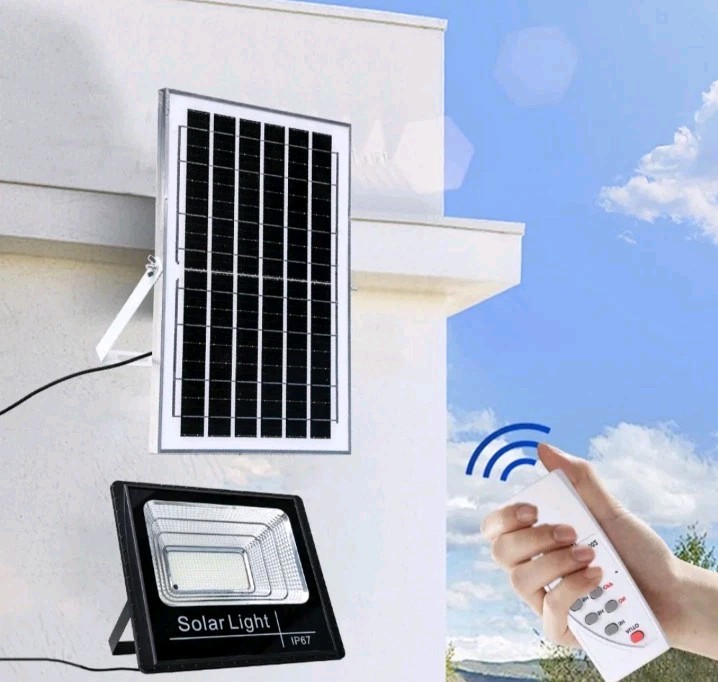 200W Solar Spotlight - IP67