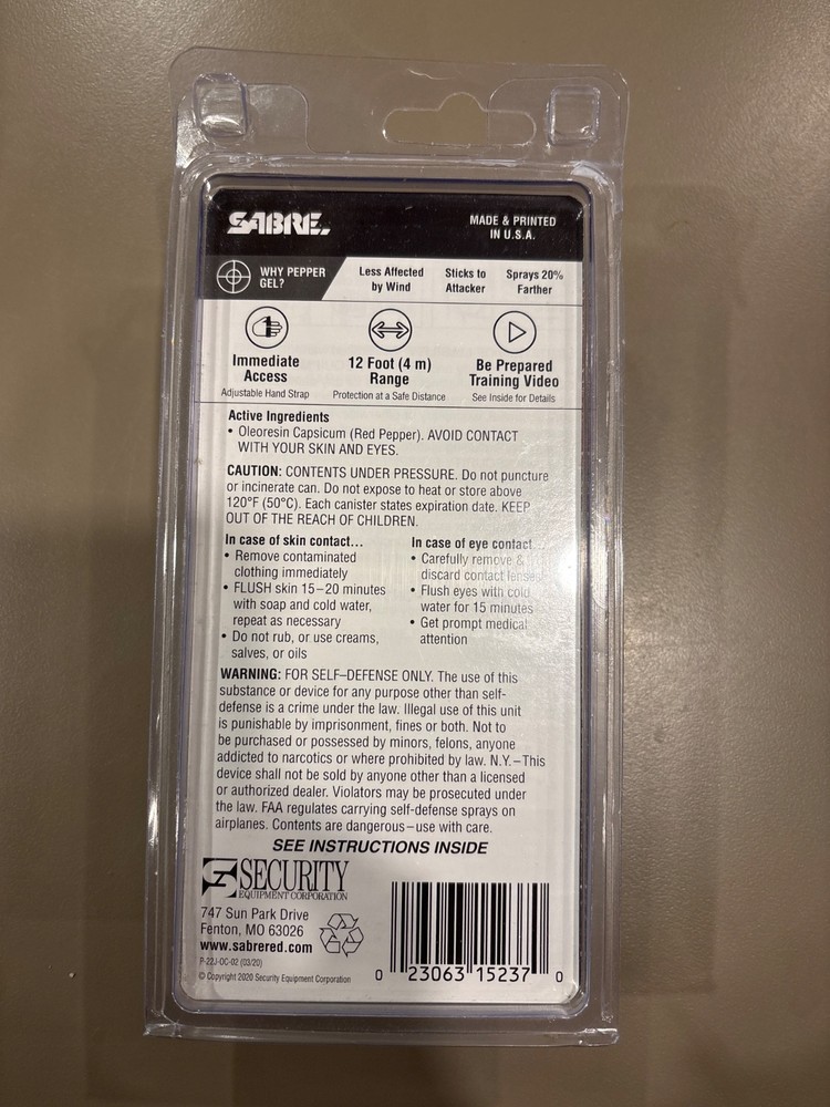 sabre pepper gel with a adjustable hand strap