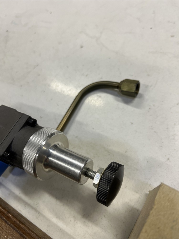 Numatics 081RS100J000000 Replacement Regulator w/ Gauge