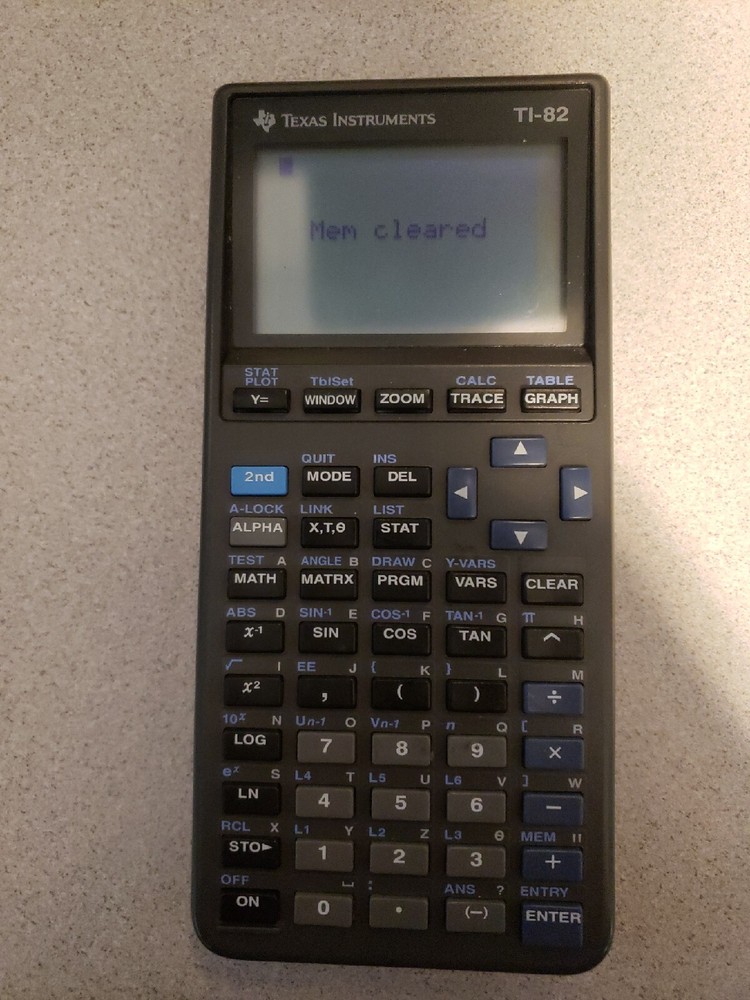 Texas Instruments TI-82 Graphing Calculator Tested Works Math Calculus School