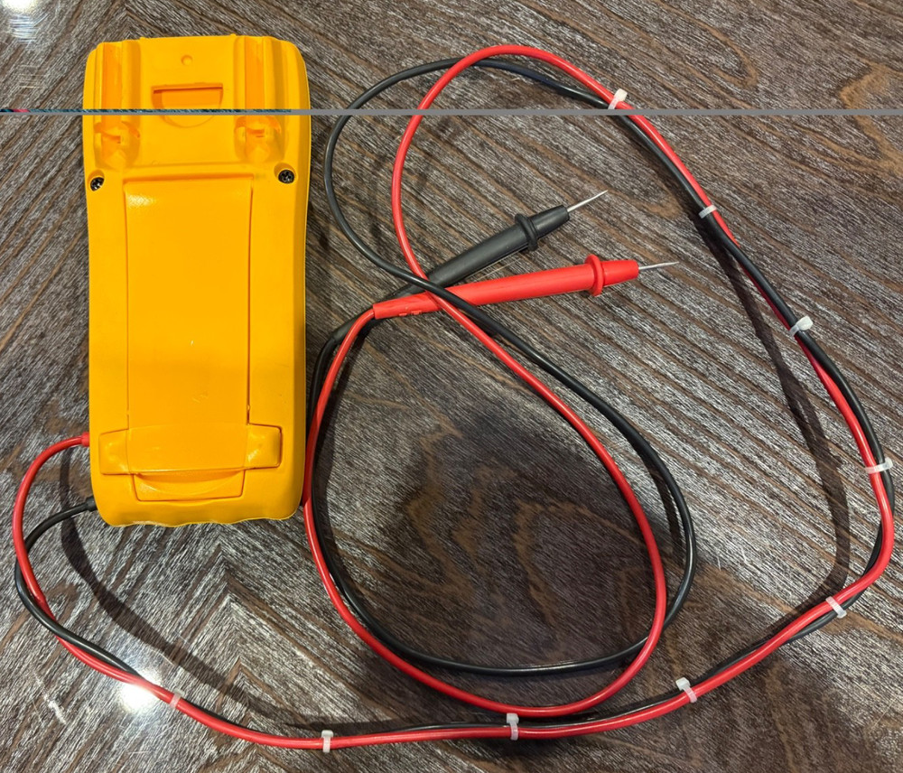 Fluke 175 True RMS Ac/Dc 1000V Digital multimeter