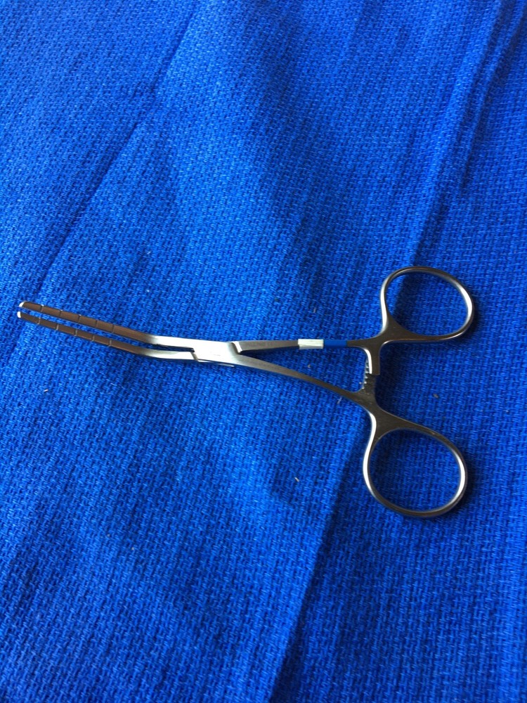 Pilling 35-7304 COOLEY Neonatal Clamp