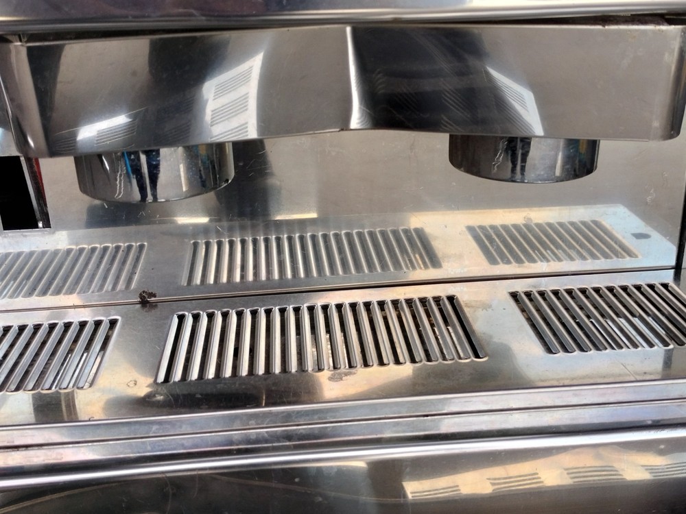 Nuova Simonelli MAC Cup V Espresso Coffee Cafe Machine - Scratch N Dent