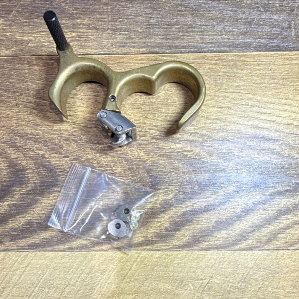 Scott Archery Longhorn Pro Micro Back Tension Release Gold Medium/Large Compound