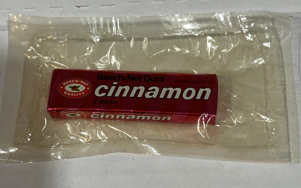 VINTAGE 1960’s BEECH NUT CHEWING GUM CINNAMON For Decorating
