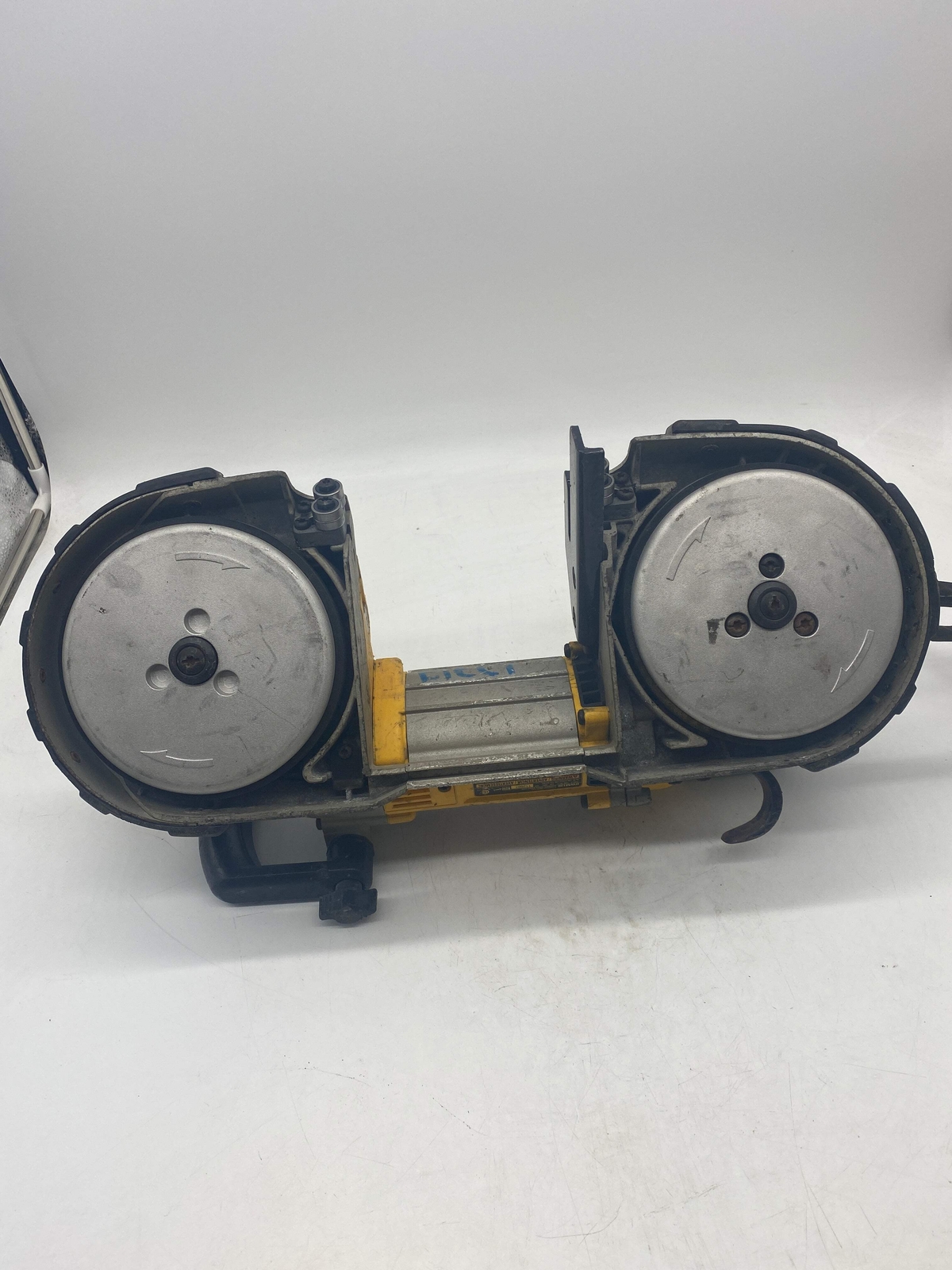 Dewalt DWM120 Band Saw, 5" Deep Cut w/ Variable Speed (Used)