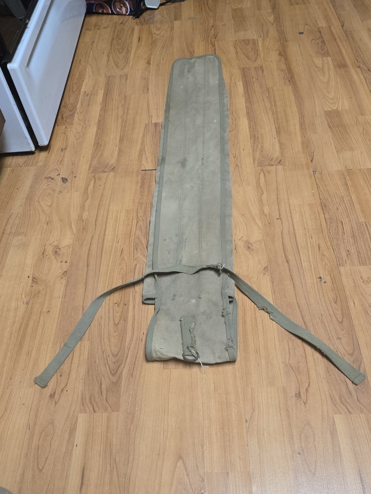 ORIGINAL WWII US ARMY SIGNAL CORP CS-90 RED, ORANGE GREEN FLAG CARRY CASE