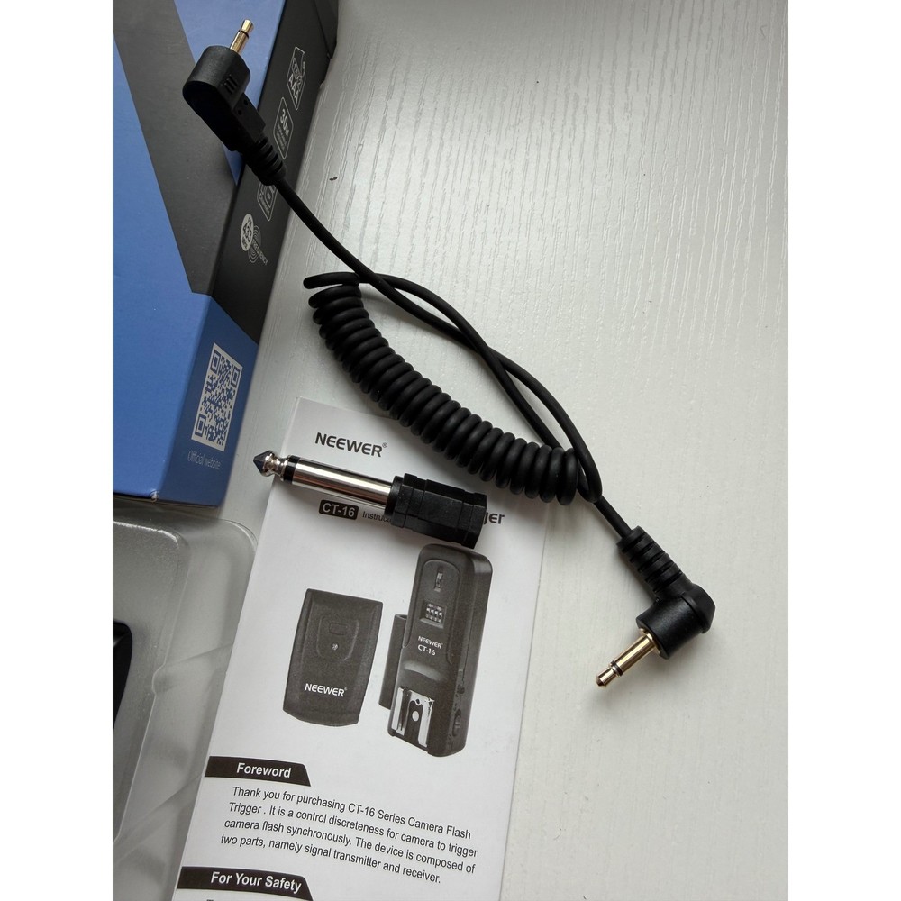 Neewer CT-16 Camera Flash Trigger Wireless Transmitter Receiver Kit 30M Range
