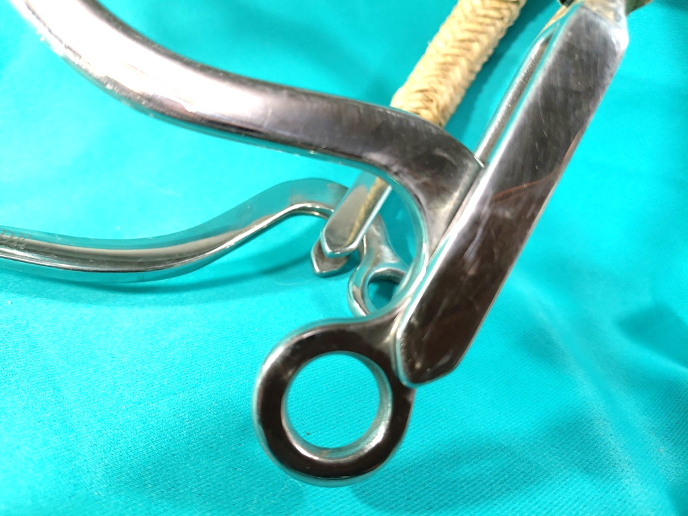 HORSE MECHANICAL HACKAMORE STAINLESS BRAIDED RAWHIDE PARTRADE