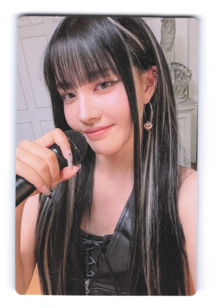 STAYC Yoon Photocard | MEOW