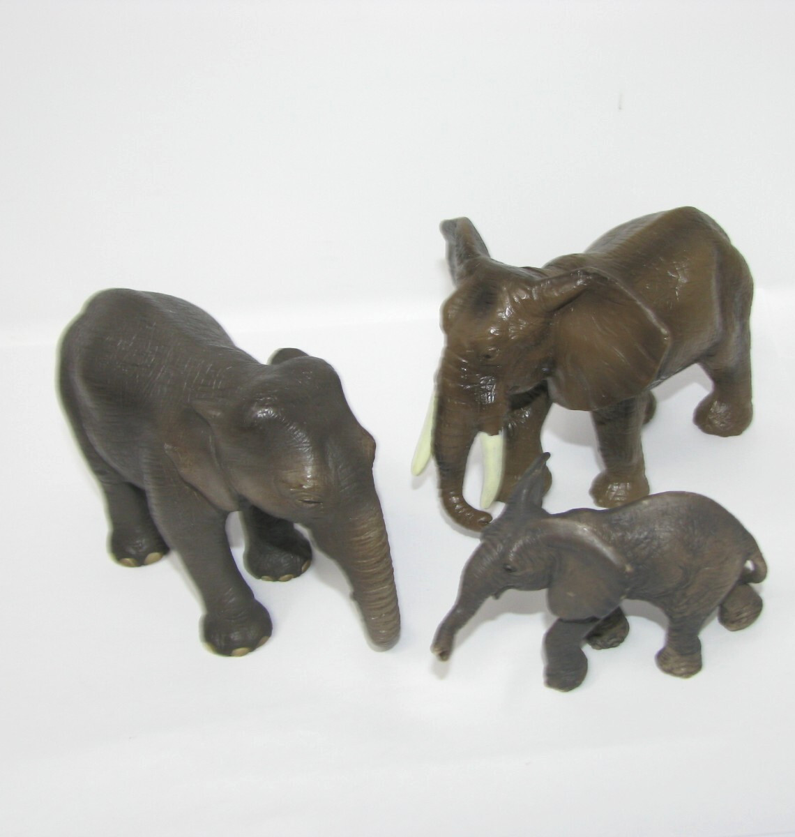 Schleich Female ASIAN ELEPHANT  1 Baby African Elephant plus Off Brand African