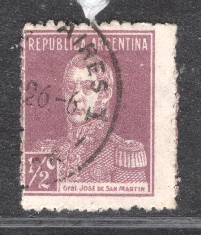 Perfectly Flawed Argentina EFO  1/2¢ SN AR 340 - General San Martin - Misperf